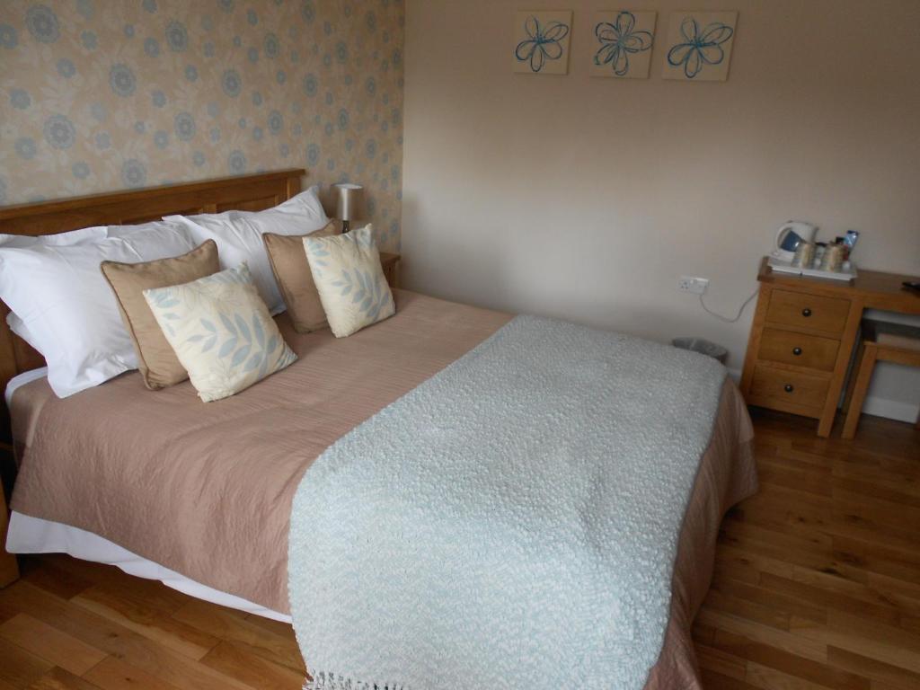 Willoughby Arms Hotel Little Bytham Habitación foto
